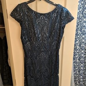 Navy Evening Gown || Adriana Papell